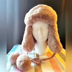 LC LAUREN CONRAD FAUX FUR WINTER ❄️🩷 BOMBER HAT• O/S - BLUSH